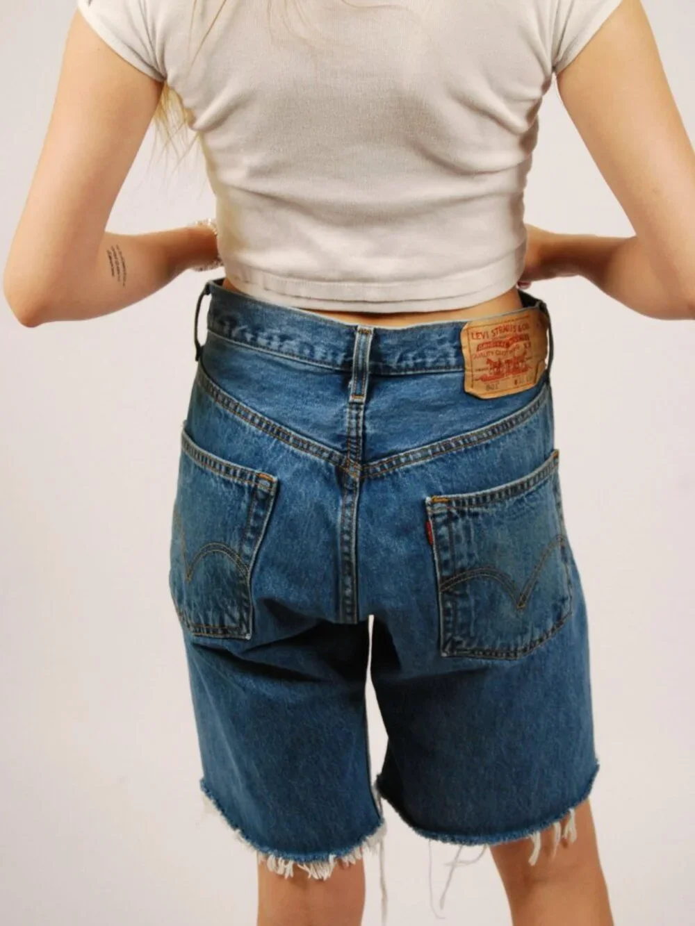 Y2K Levis 501 Shorts (32) blue denim vintage mens cutoff jorts baggy casual cool